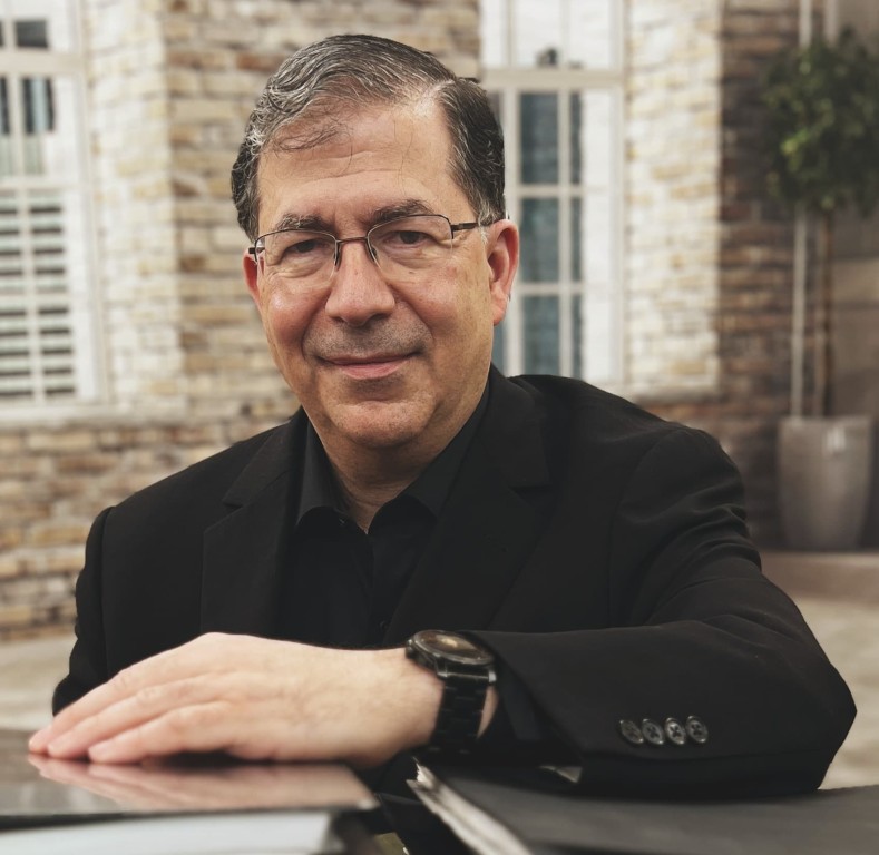fr-frank-pavone-headshot.jpg